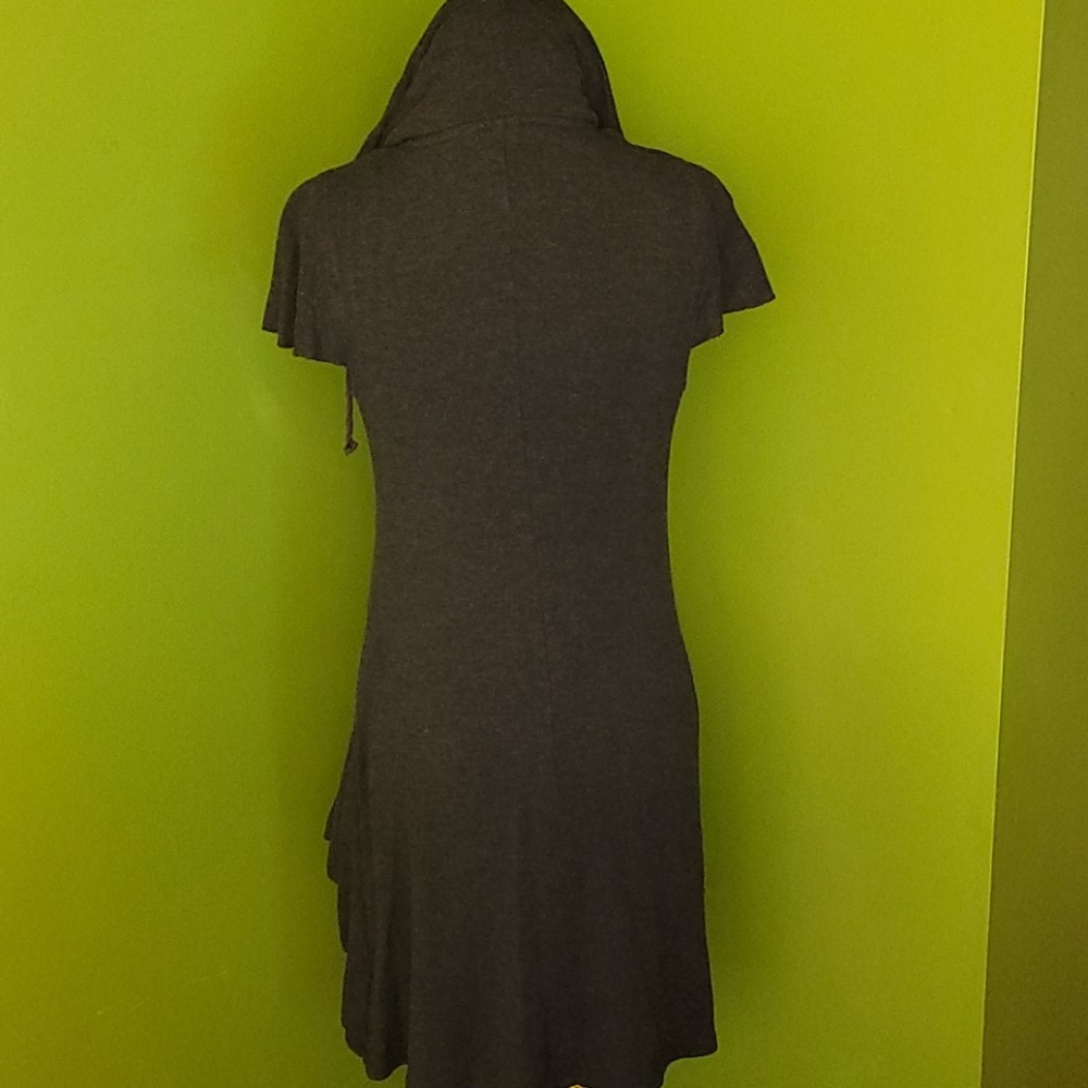 Dress - Picture 2 of 9